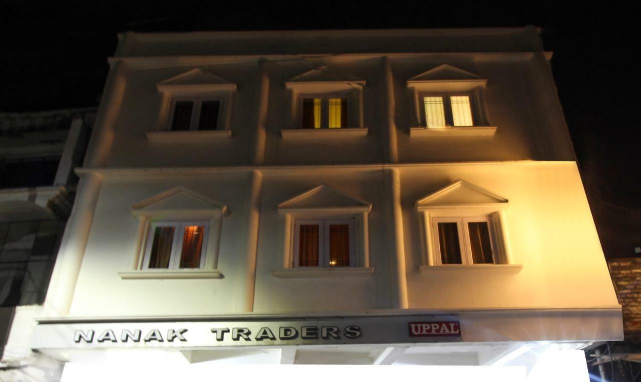 Itsy Hotels Royal Monarch Gorakhpur Ngoại thất bức ảnh